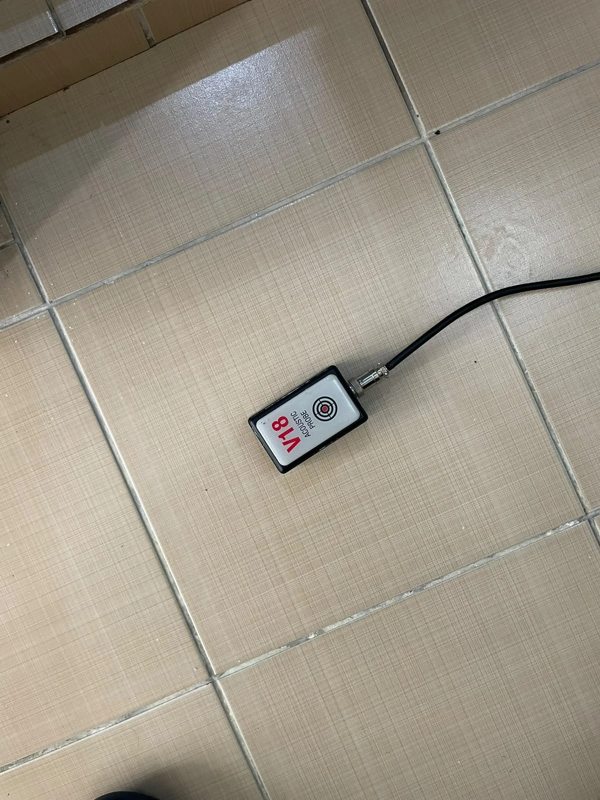 Akustik Sensör ile Banyo Zemin Dinlemesi