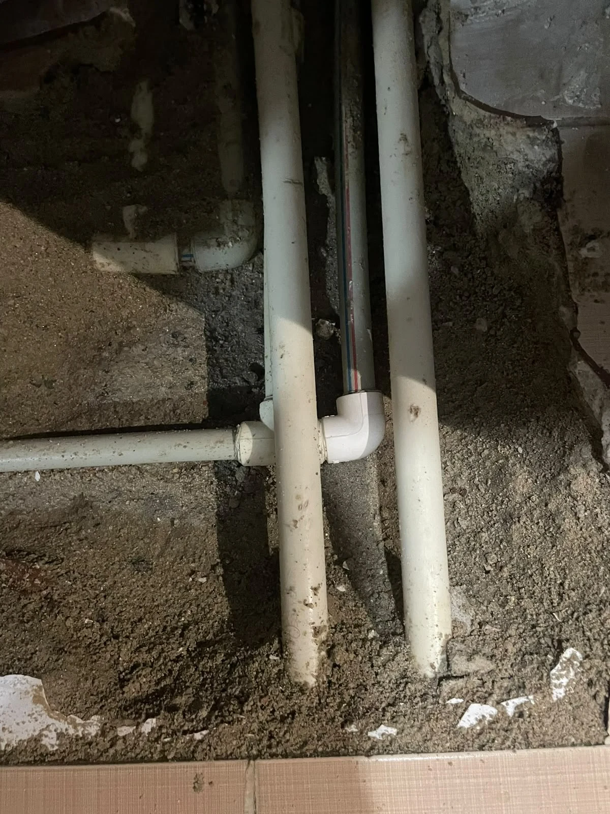 Banyo Zemin Tesisatı Boru Revizyonu